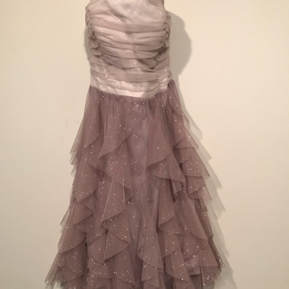 Dress - Picture 1 of 3